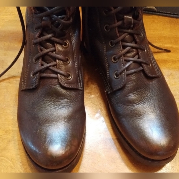 Frye Veronica Combat Boots (9) - Picture 4 of 5
